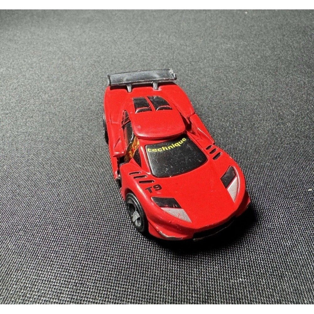 1998 Hot Wheels Crashers "Bi-Sector" Car – Technique T9 Red – GUC - Picture 2 of 8